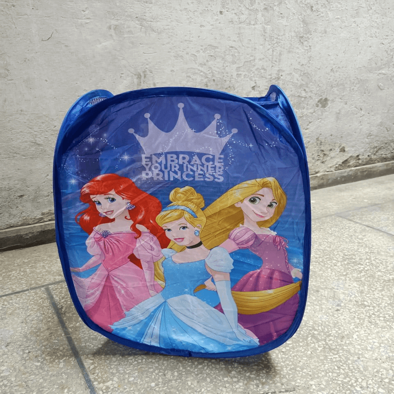 Organizer cube for clothes and toys