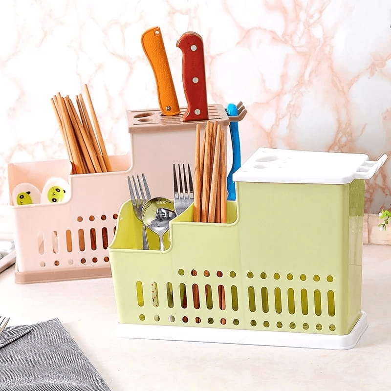 Plastic universal knife holder
