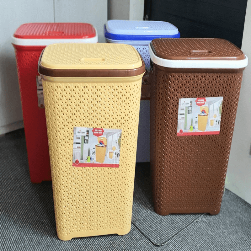 Plastic laundry basket