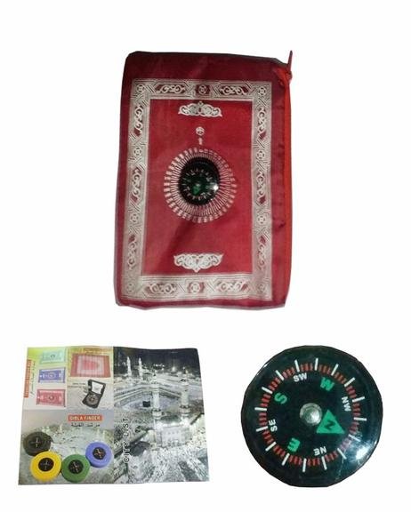 Pocket prayer matt with qibla finder - red